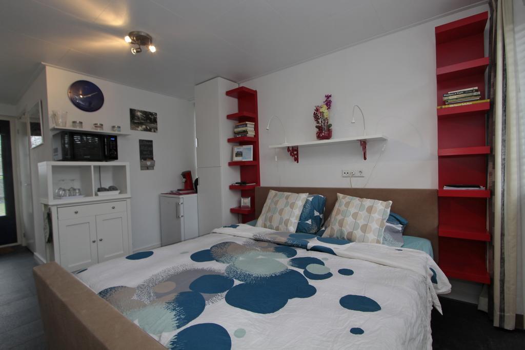 B&B De Wiekeborg Oude Pekela ภายนอก รูปภาพ